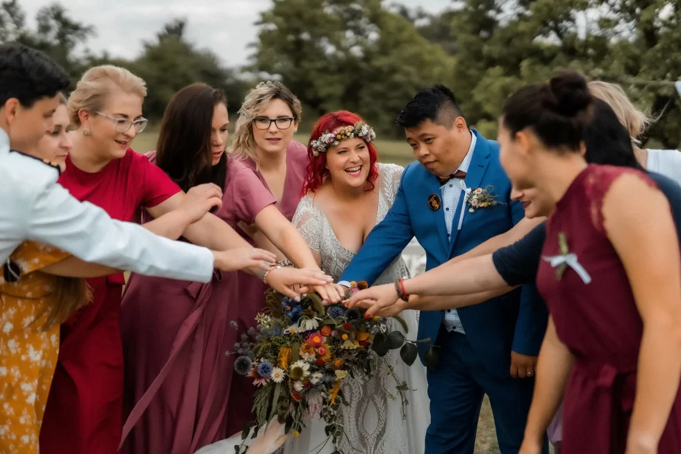 svatba v merunkovem sadu ML