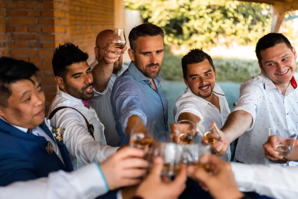 svatba v merunkovem sadu ML