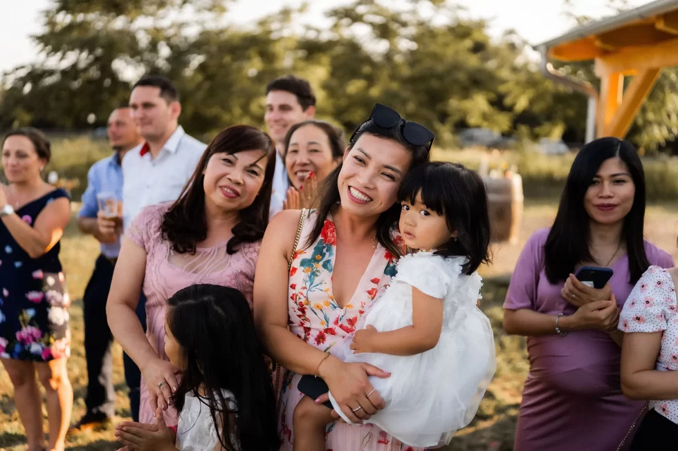 svatba v merunkovem sadu ML