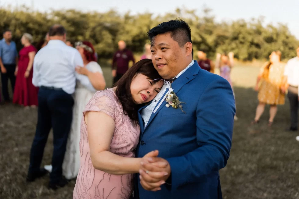 svatba v merunkovem sadu ML