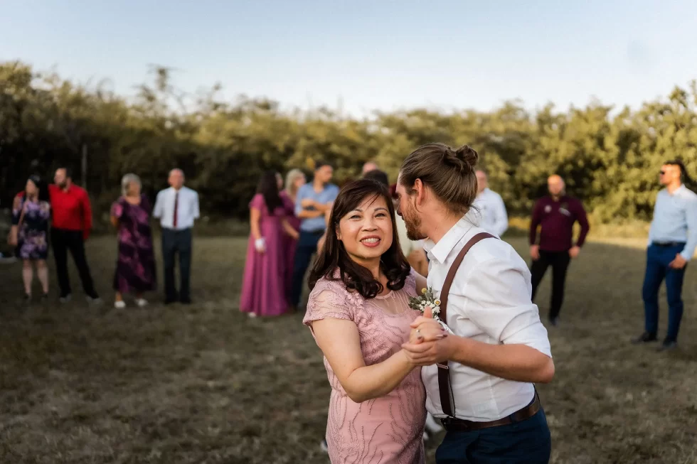 svatba v merunkovem sadu ML