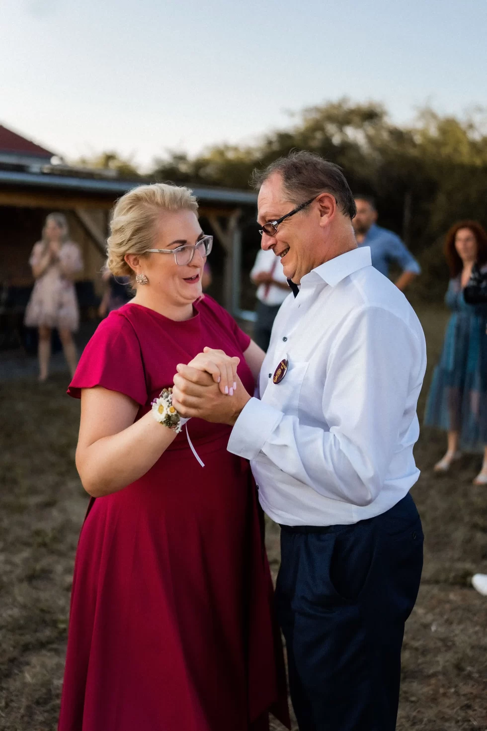 svatba v merunkovem sadu ML