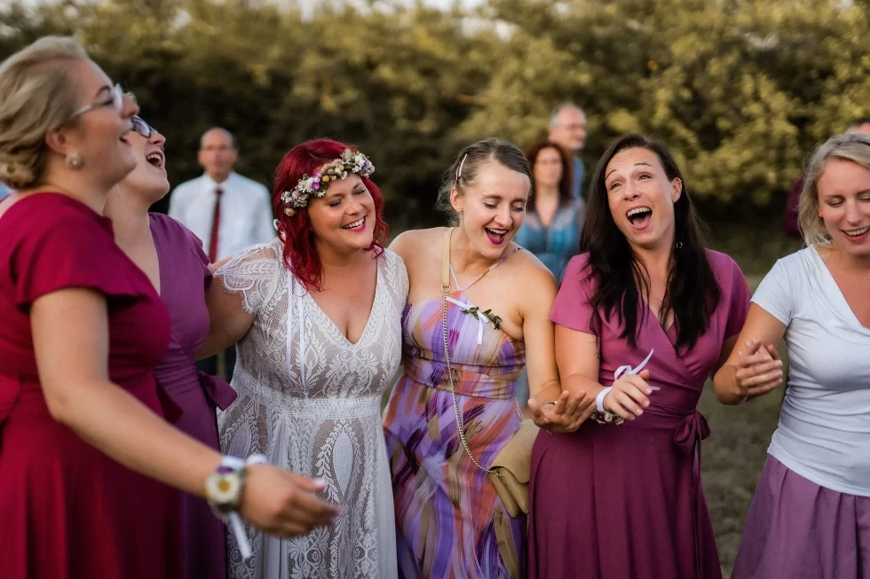 svatba v merunkovem sadu ML