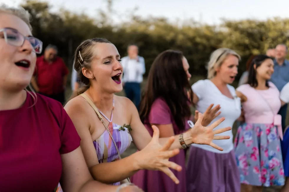 svatba v merunkovem sadu ML