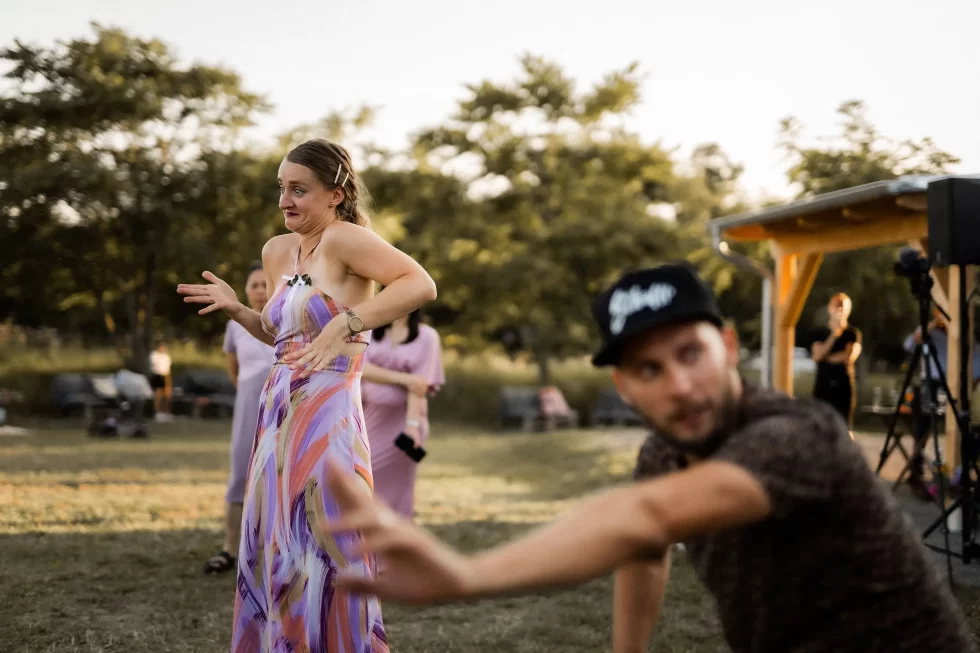 svatba v merunkovem sadu ML