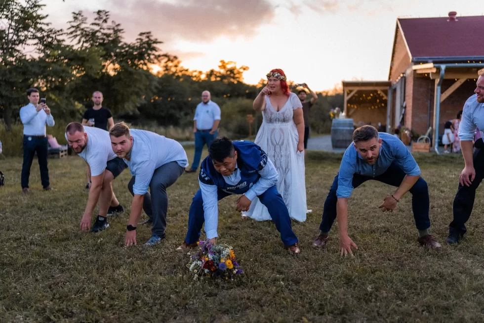 svatba v merunkovem sadu ML