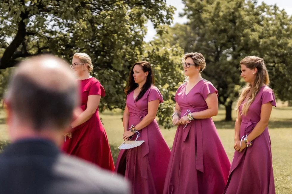 svatba v merunkovem sadu ML