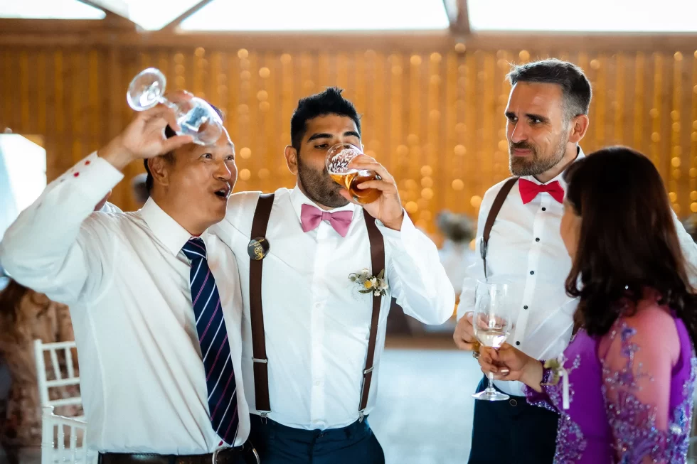 svatba v merunkovem sadu ML