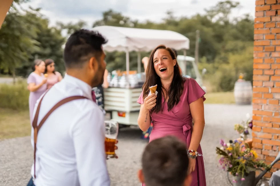 svatba v merunkovem sadu ML