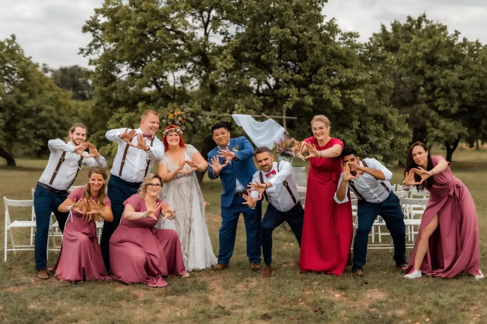 svatba v merunkovem sadu ML