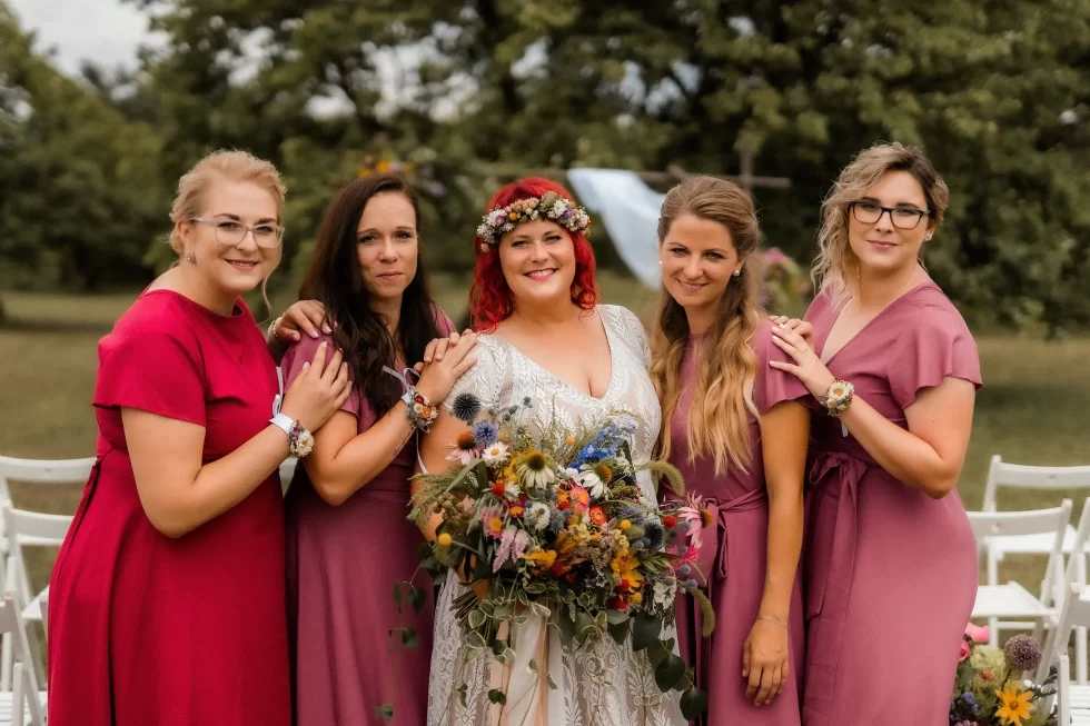 svatba v merunkovem sadu ML